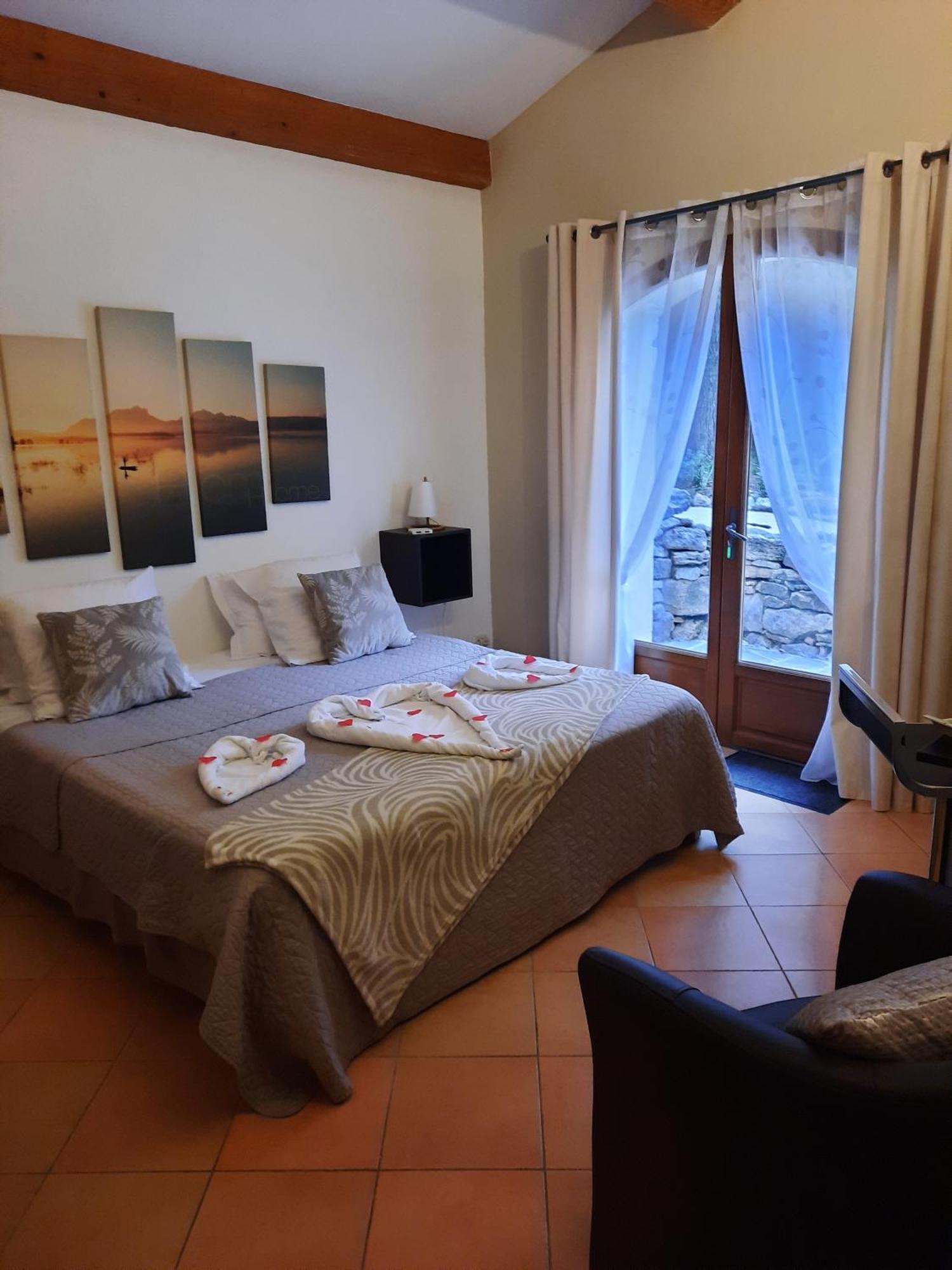Villa Asunda B&B Spa & Sauna, Chambres D'Hotes Saint-Maximin-la-Sainte-Baume Exterior photo